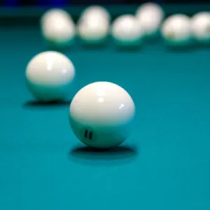 Бильярдный стол в санатории Русь в г. Ессентуки - фотография