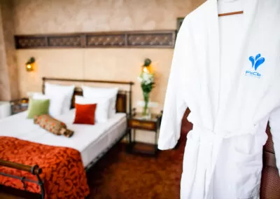 Номер 'Люкс Восточный' в санатории 'Русь' в г. Ессентуки - фотография